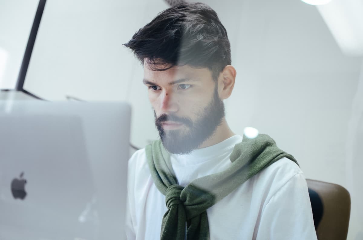 The Case Against Context Switching Between AI Agents